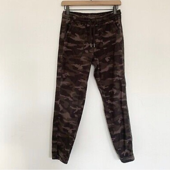 ATHLETA Camo Joggers - Picture 2 of 5
